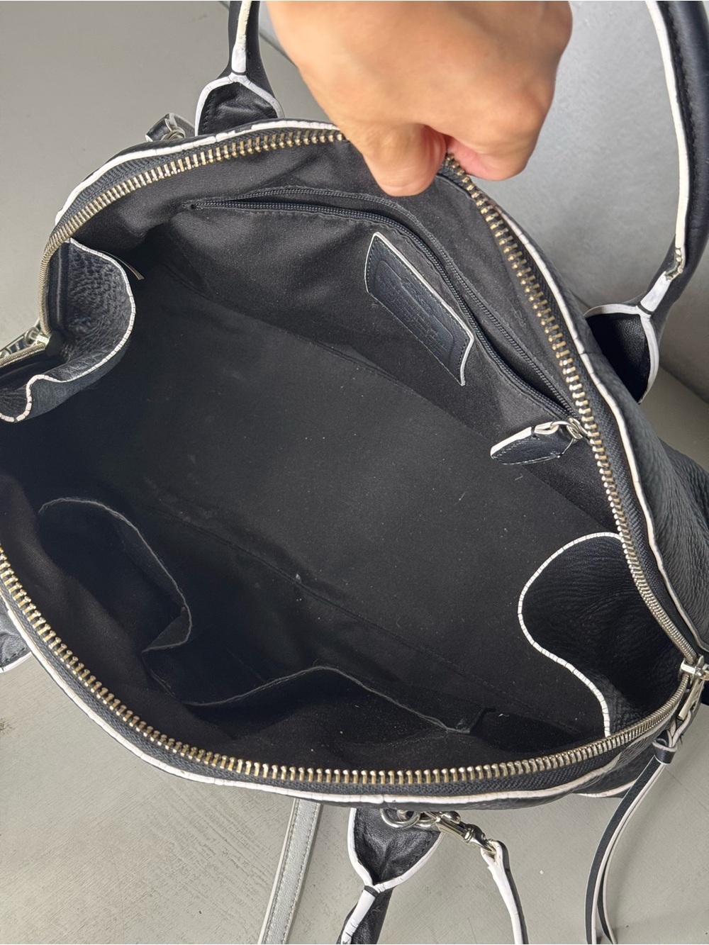 Coach - Bleecker Preston Black Pebbled Leather Satchel Large 14” White Trim - Picture 11 of 12